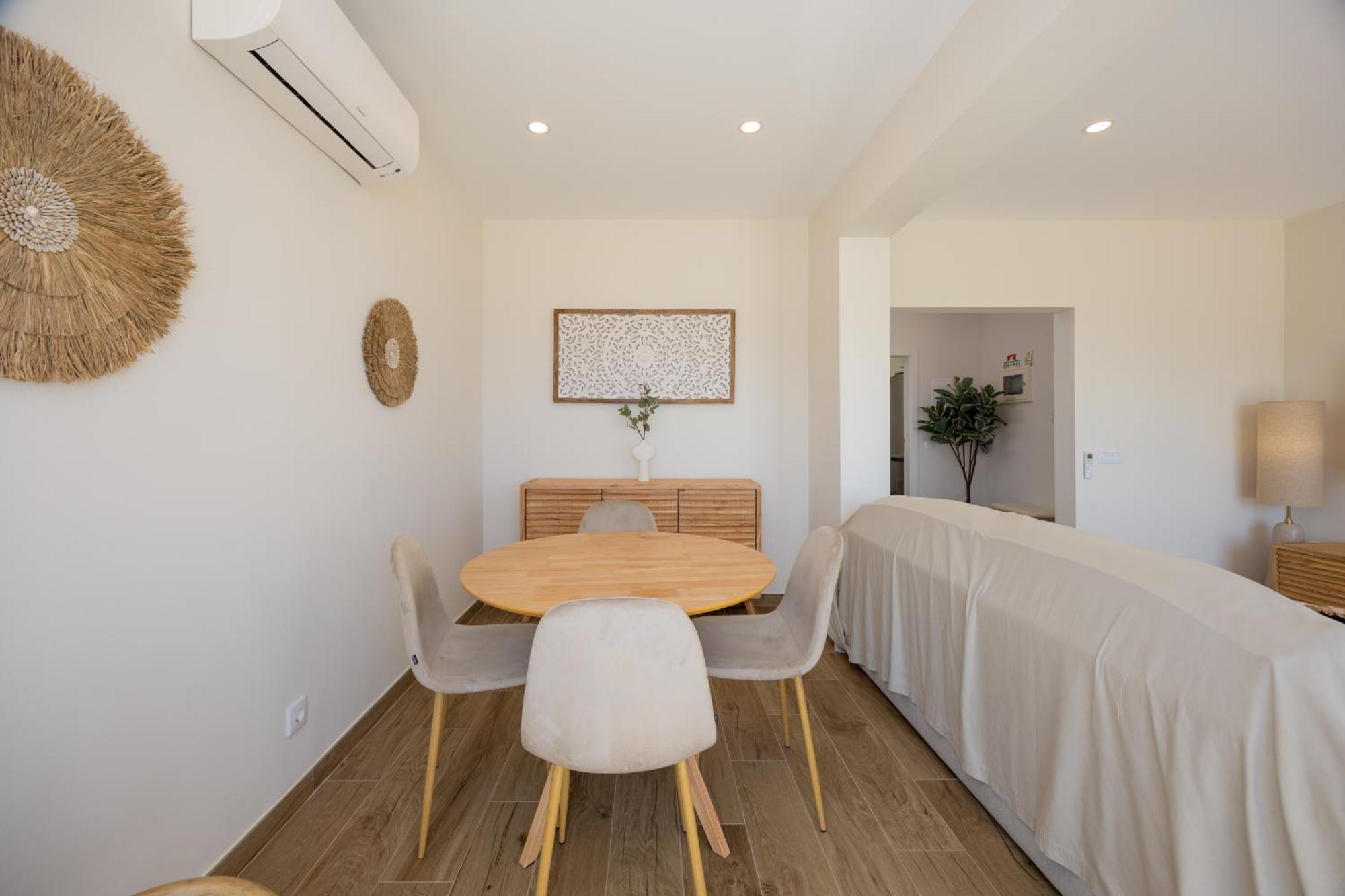 Pontalaia Ocean View Apartment